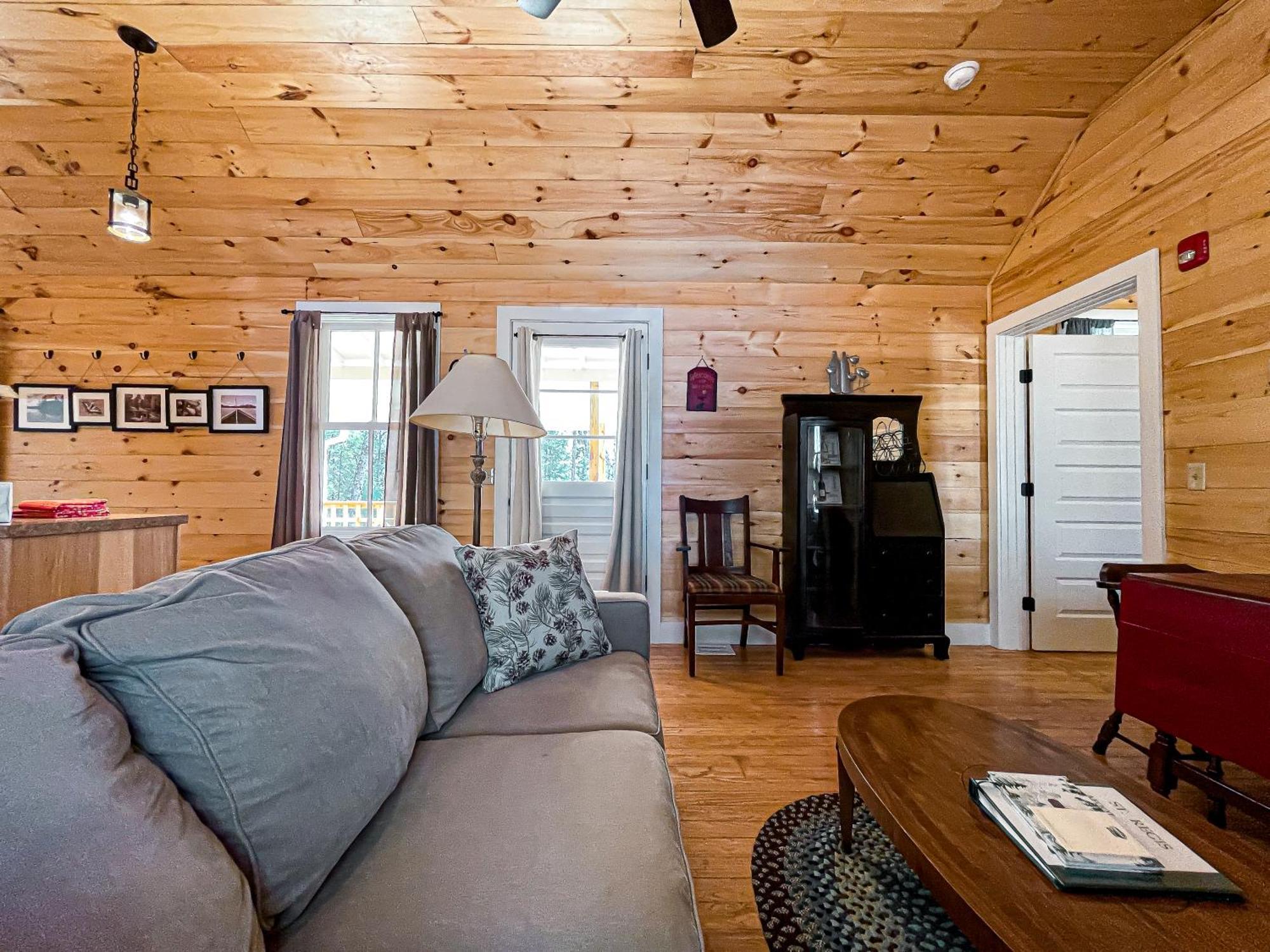 Готель White Pine Camp Paul Smiths Номер фото